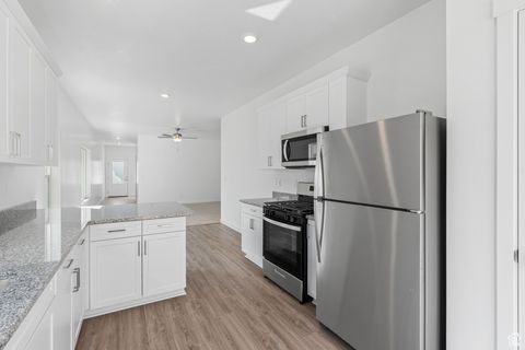 Tiny photo for 7255 BALD EAGLE WAY N, Eagle Mountain, UT 84005 (MLS # 2109884)