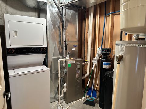 Tiny photo for 395 S 200 E, Willard, UT 84340 (MLS # 2146581)