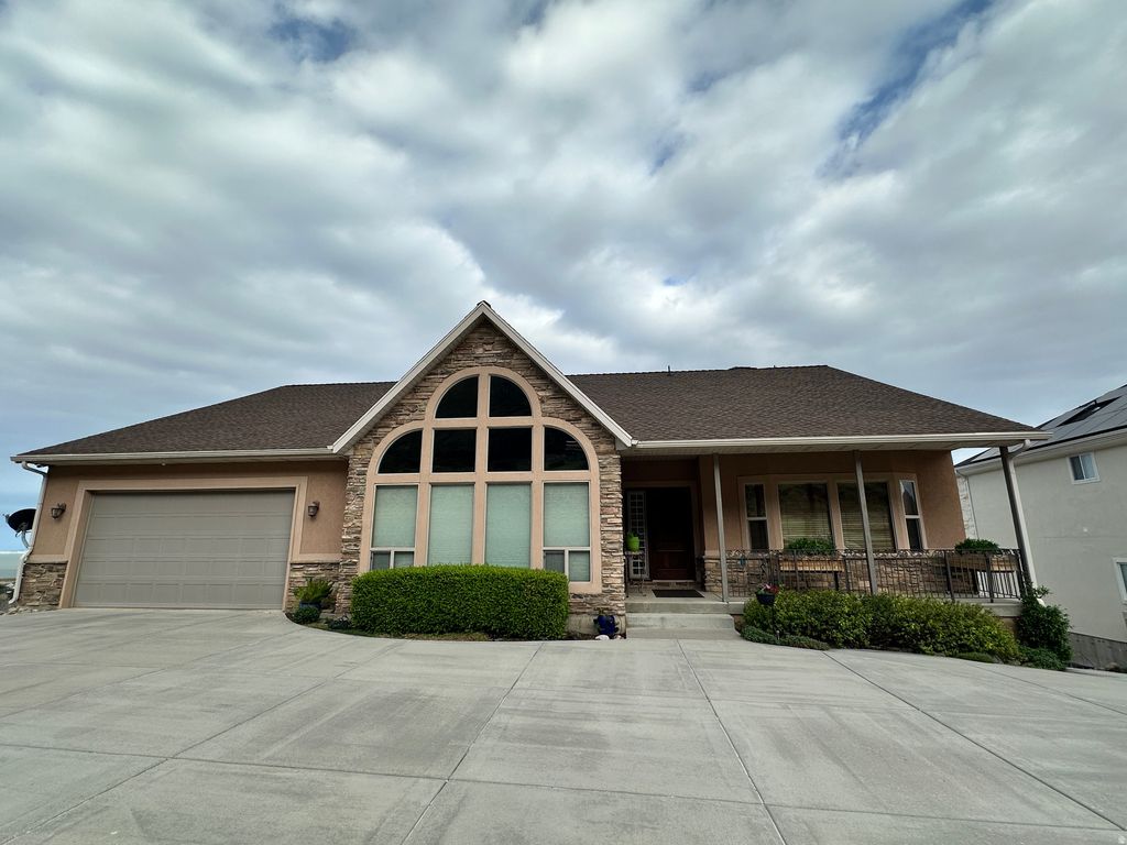 Photo of 395 S 200 E, Willard, UT 84340 (MLS # 2146581)