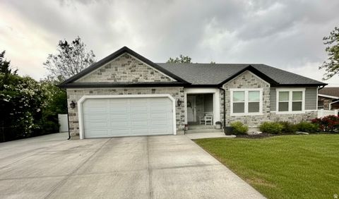 Tiny photo for 362 S 800 E, Spanish Fork, UT 84660 (MLS # 2155481)