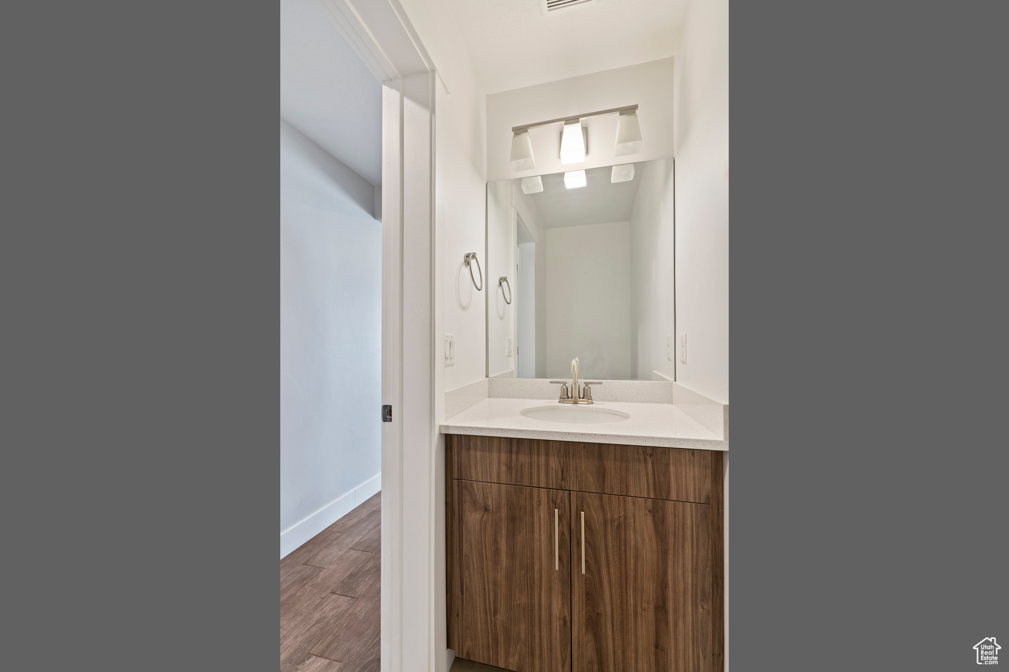 FREEDOM LANDING TOWN - Residential Lease