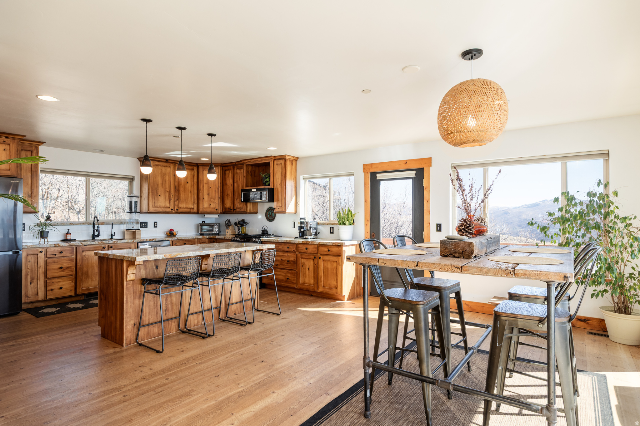 ROCKPORT ESTATES - Residential