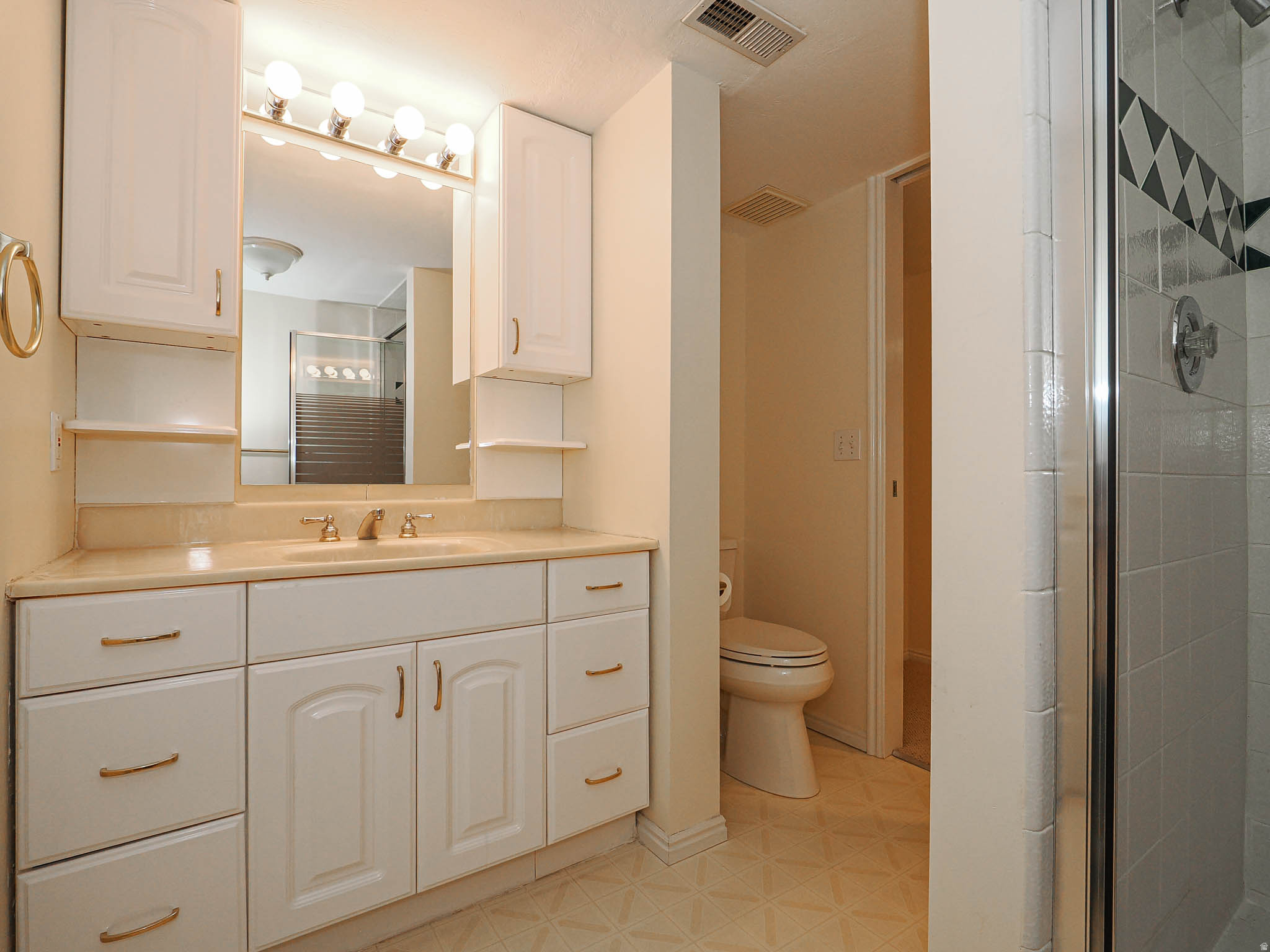 FAIR MEADOWS - Residential