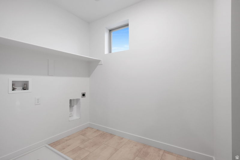 DAYBREAK - Residential Income