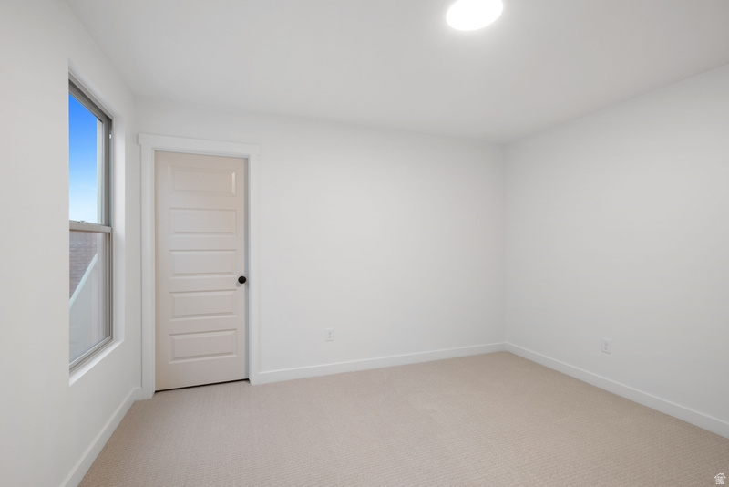 DAYBREAK - Residential Income