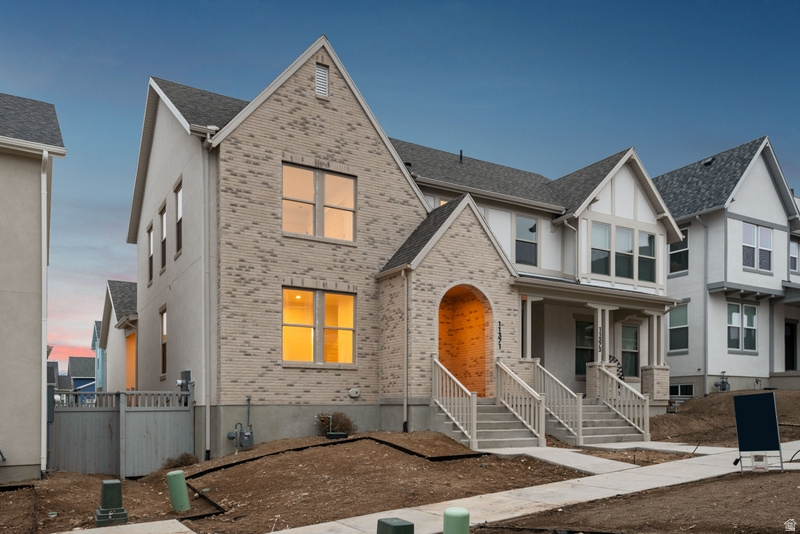 DAYBREAK - Residential Income