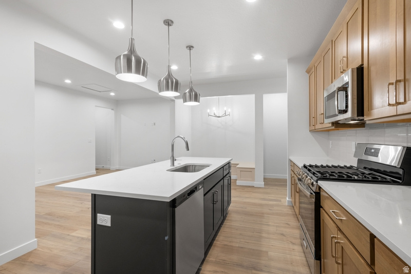 DAYBREAK - Residential Income