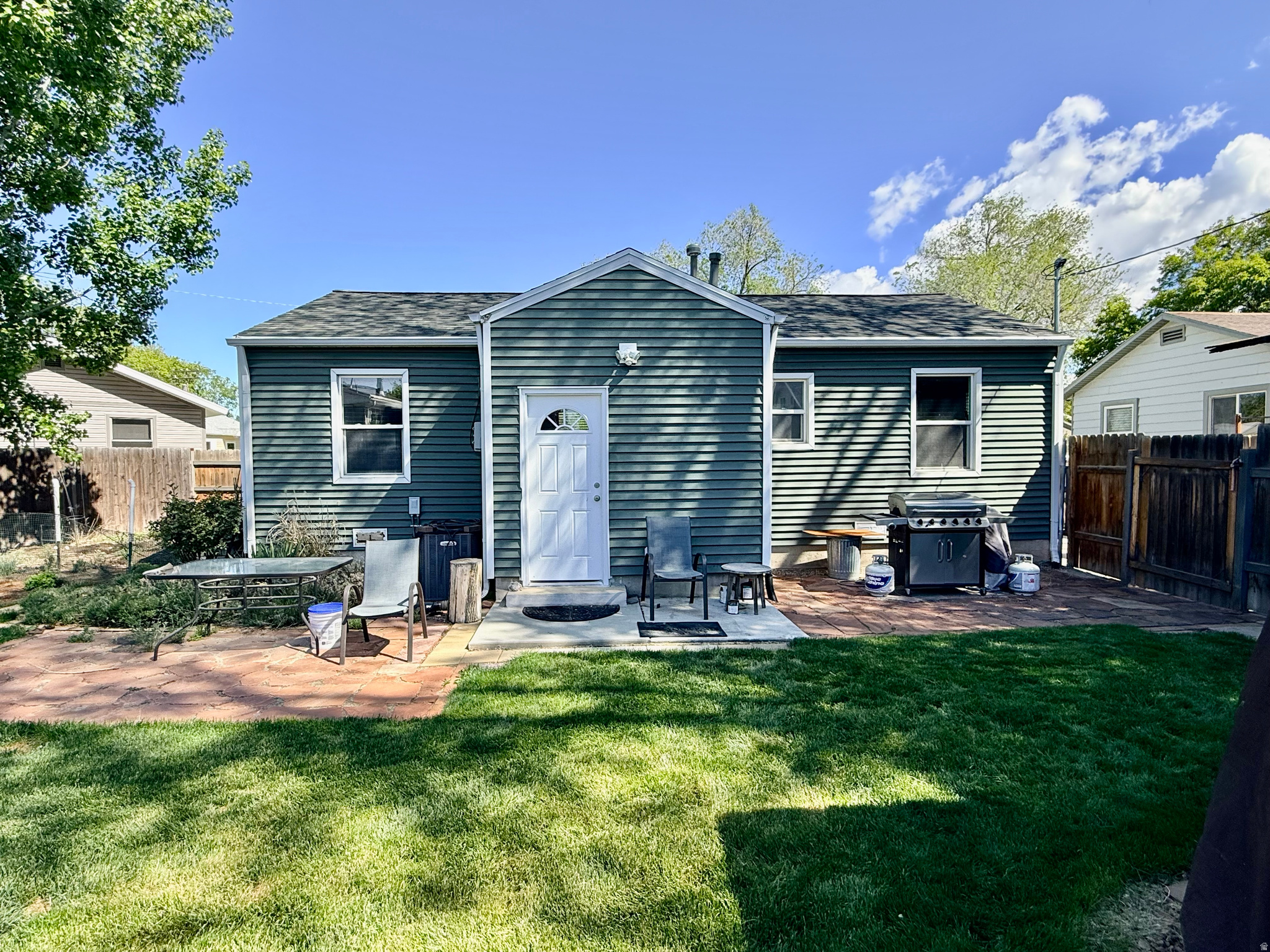 MEADOWS - Residential