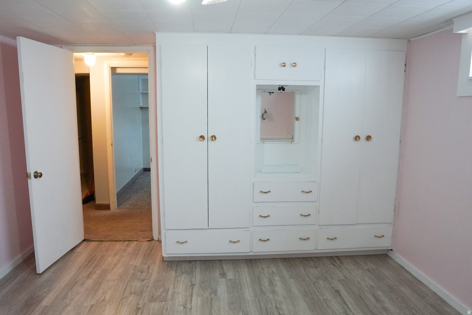 MOUNTAIN VIEW #1 - Residential