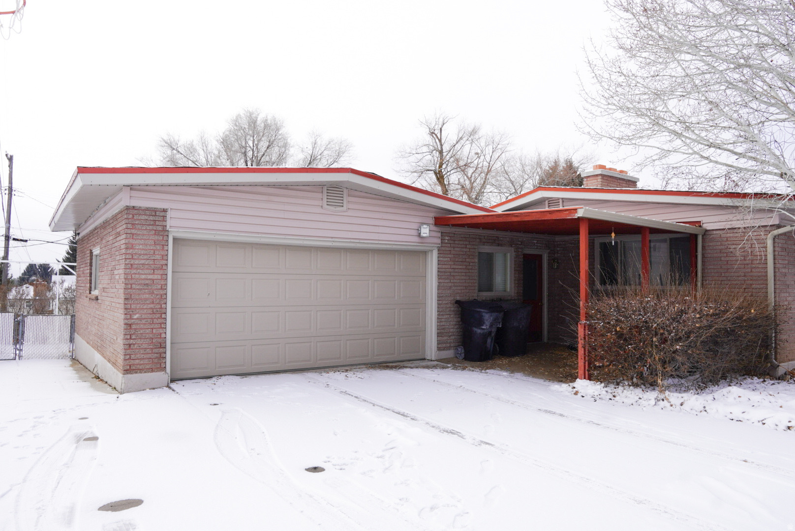 MOUNTAIN VIEW #1 - Residential