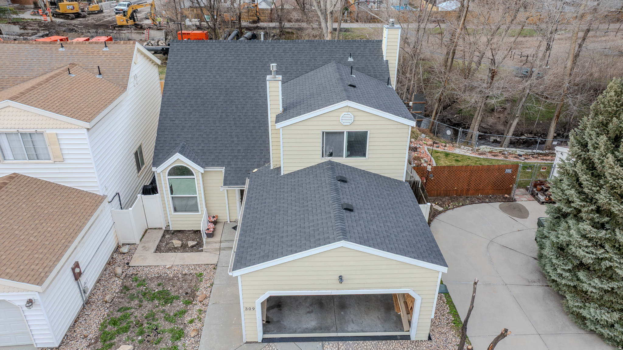 PARK CREEKE - Residential