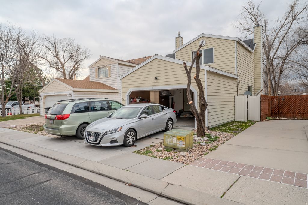 Photo of 309 E PARK CREEKE LN, Salt Lake City, UT 84115 (MLS # 2141328)