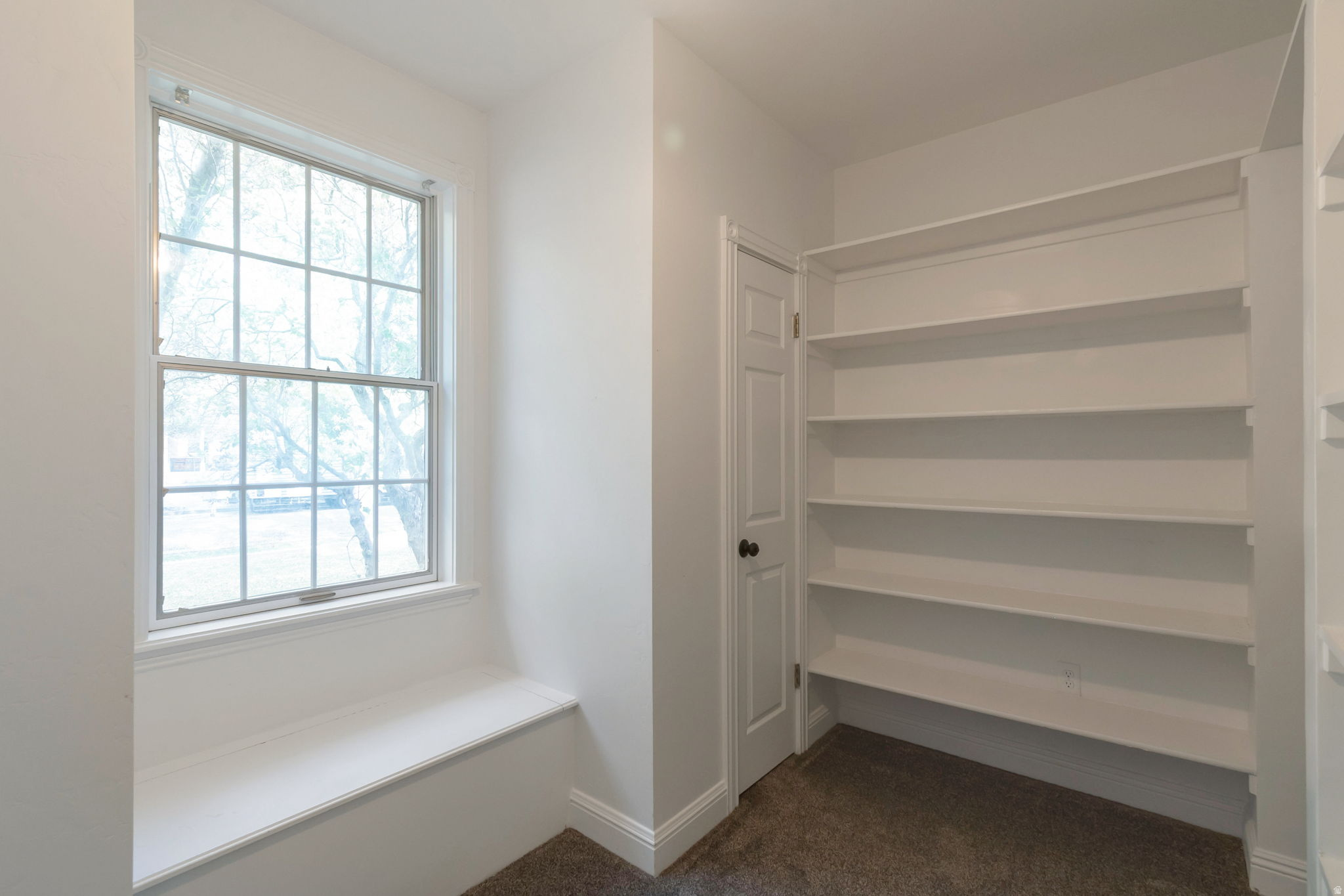 RIVER EDGE - Residential