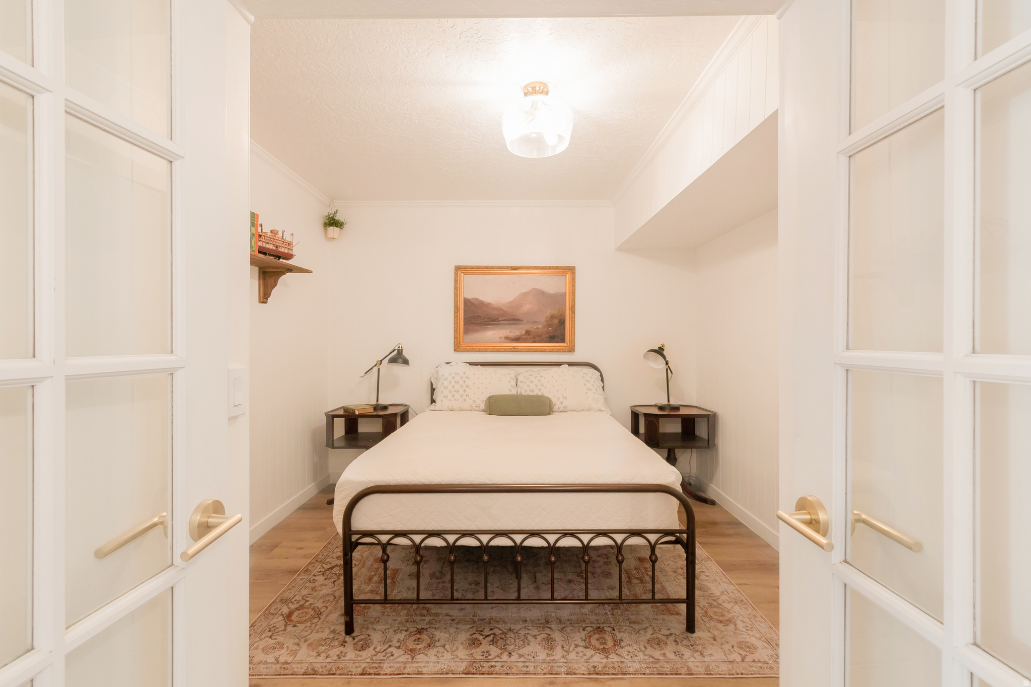 RIVER EDGE - Residential