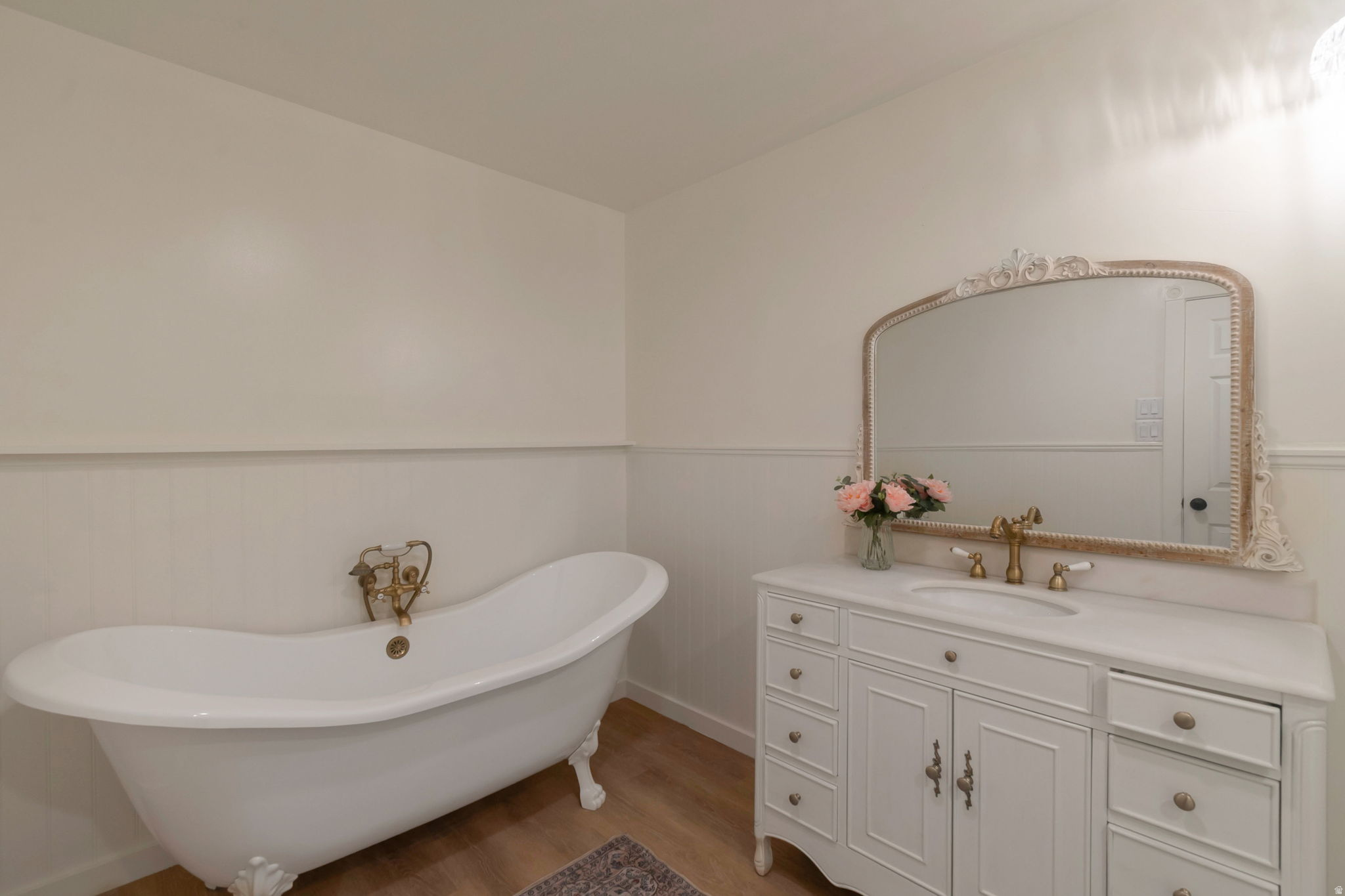 RIVER EDGE - Residential