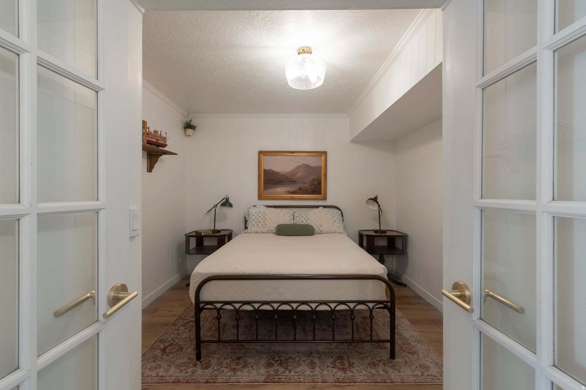 RIVER EDGE - Residential