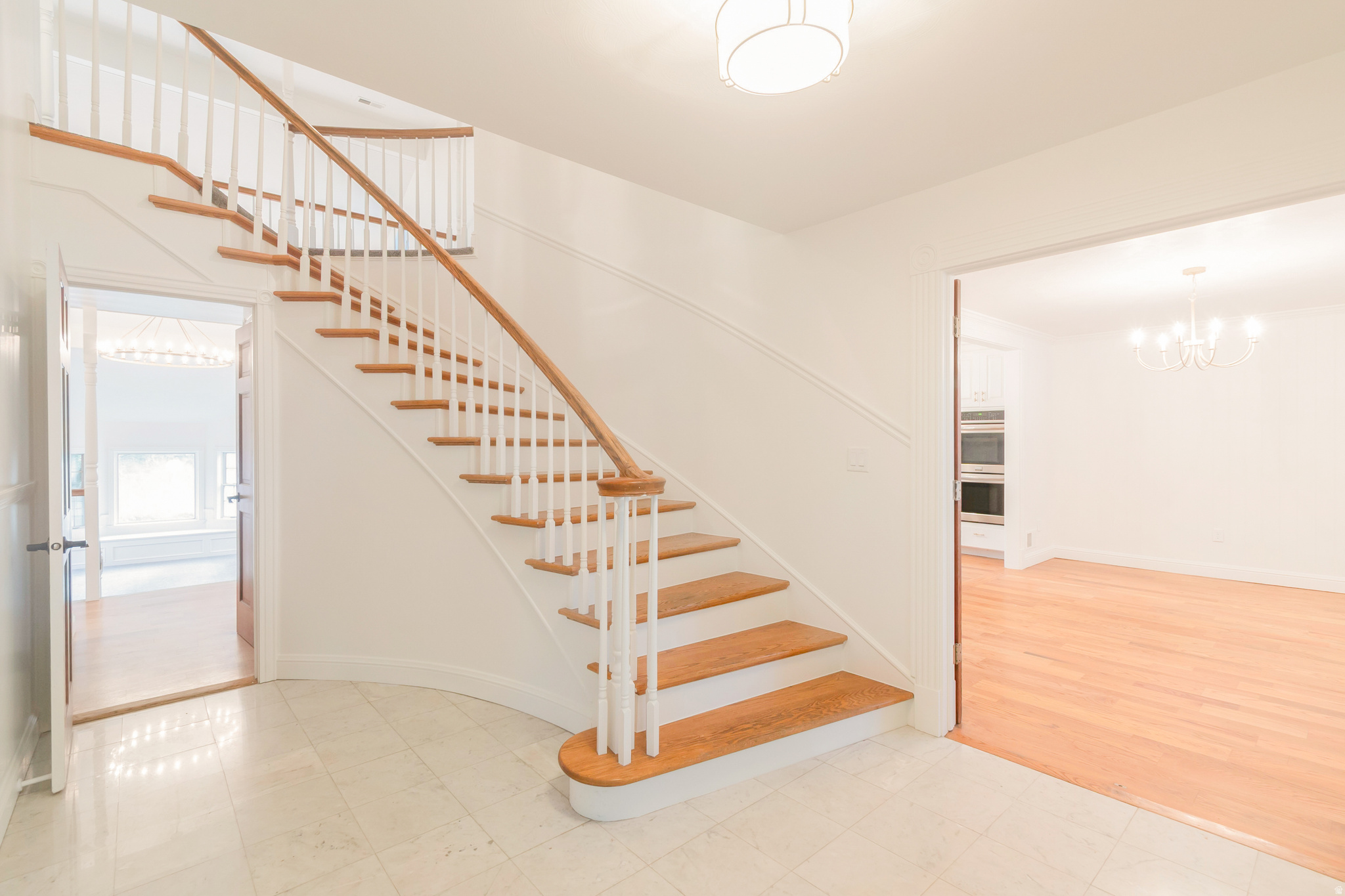 RIVER EDGE - Residential