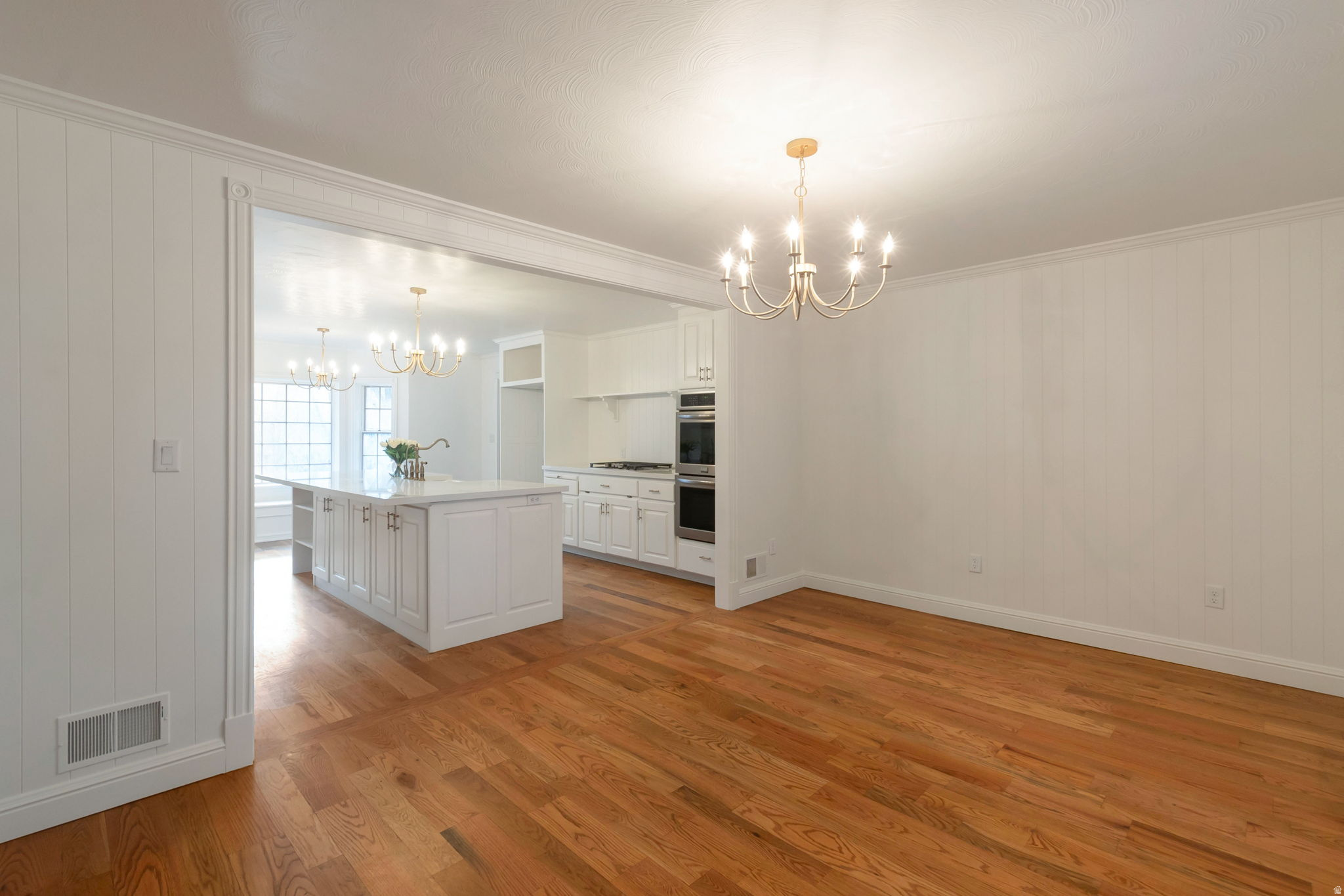 RIVER EDGE - Residential