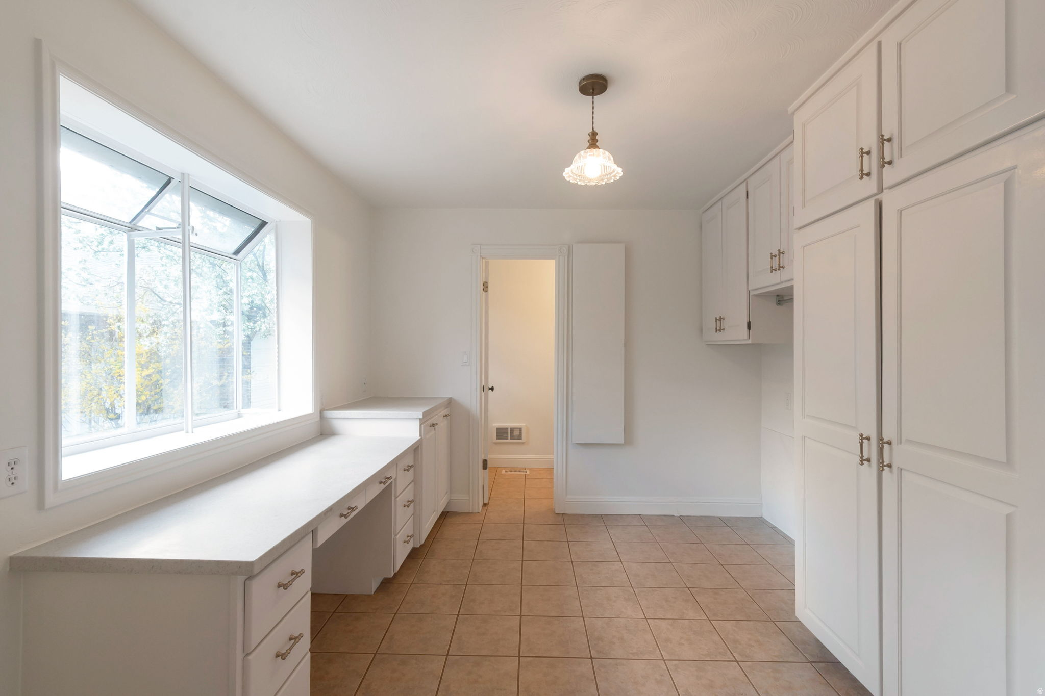 RIVER EDGE - Residential