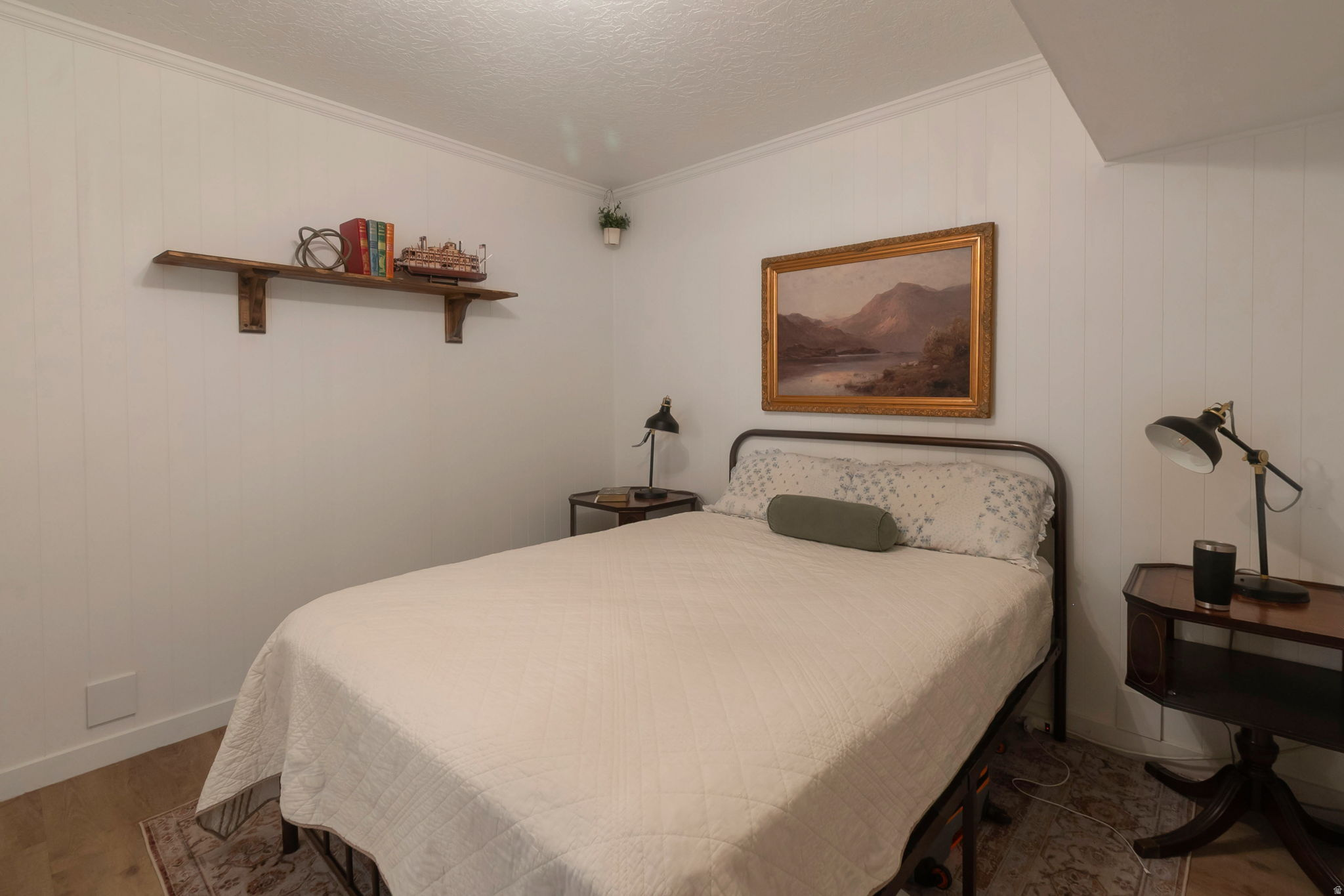 RIVER EDGE - Residential