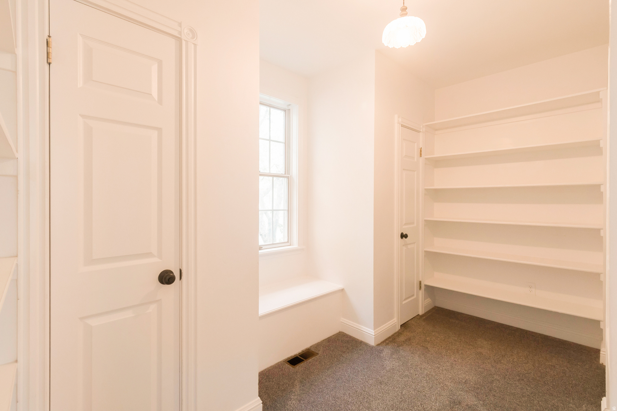 RIVER EDGE - Residential