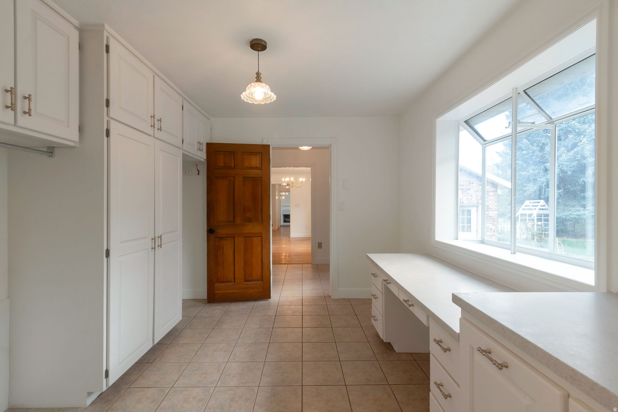 RIVER EDGE - Residential