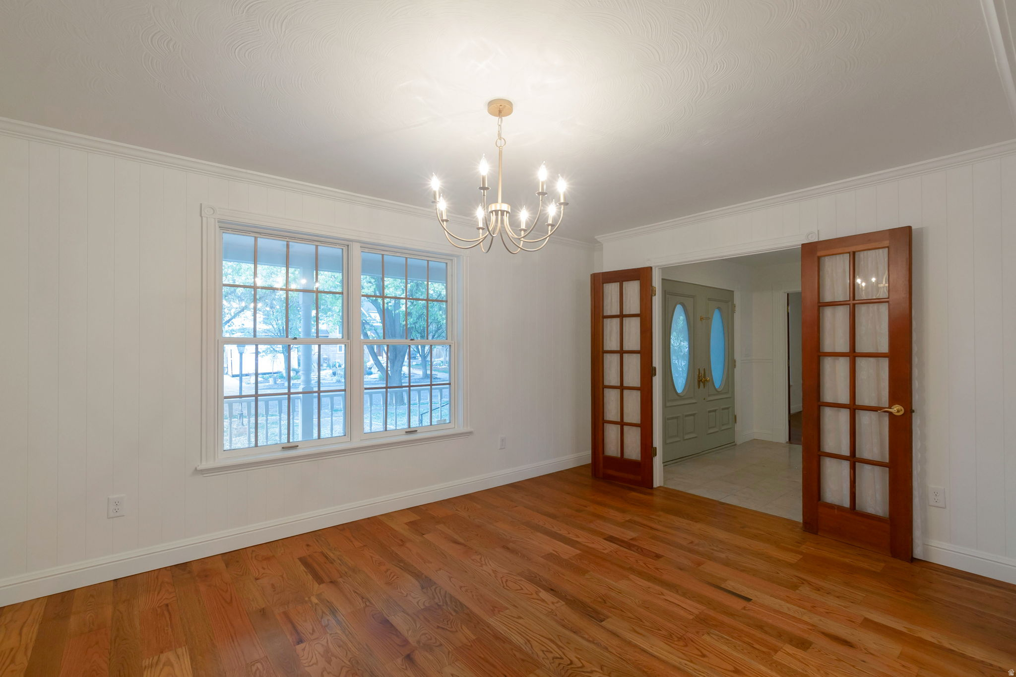 RIVER EDGE - Residential