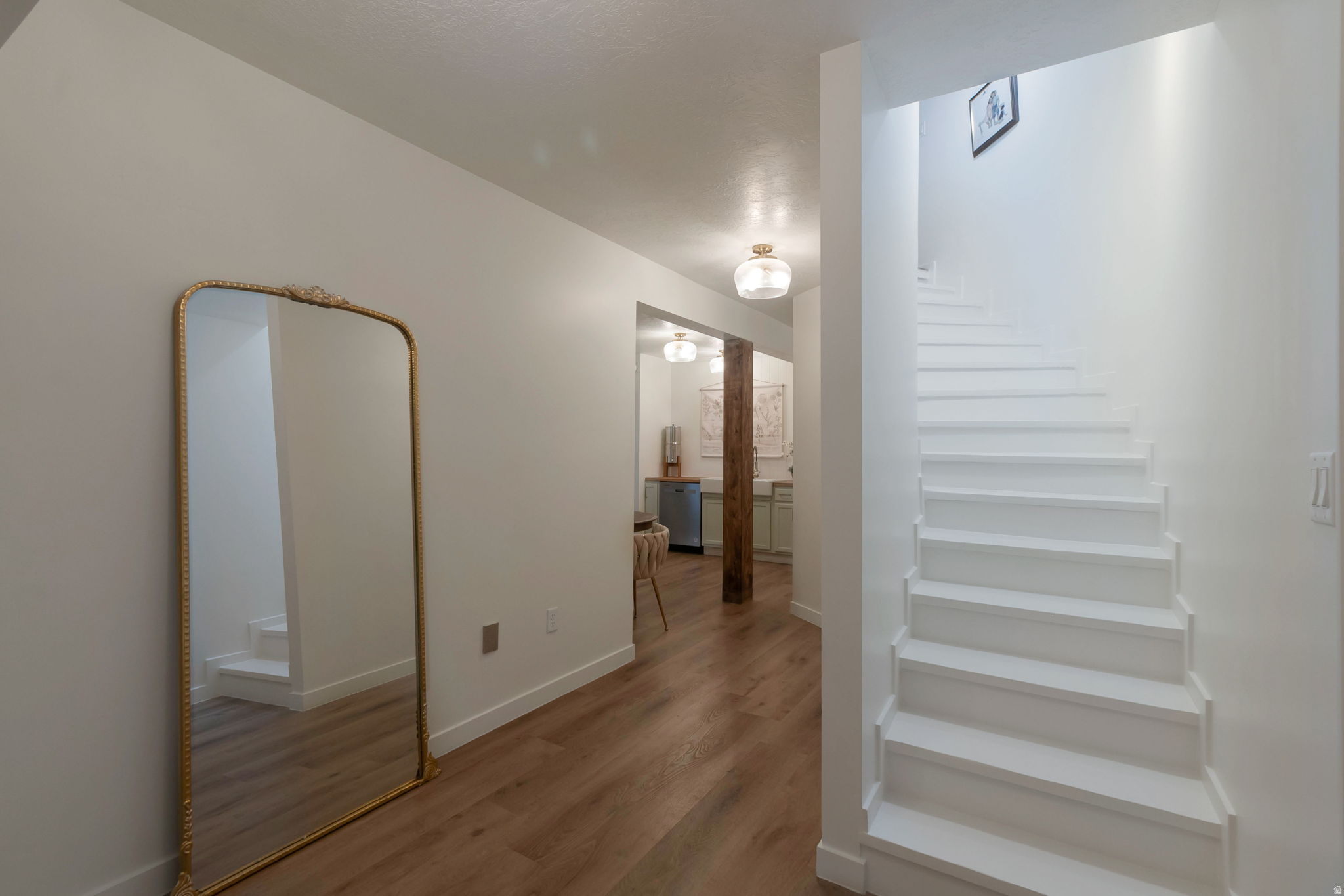 RIVER EDGE - Residential