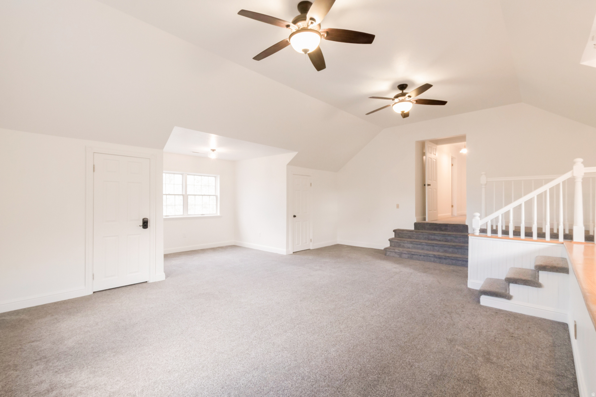 RIVER EDGE - Residential