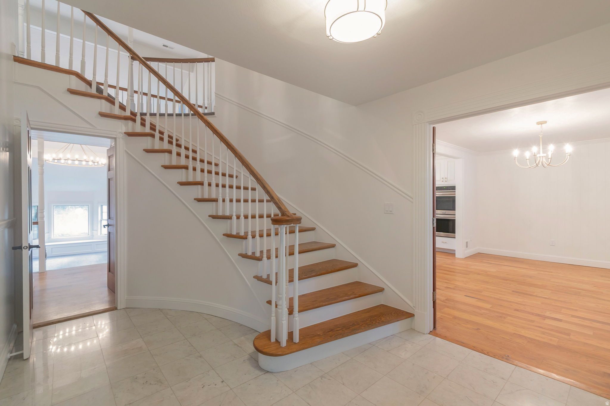 RIVER EDGE - Residential