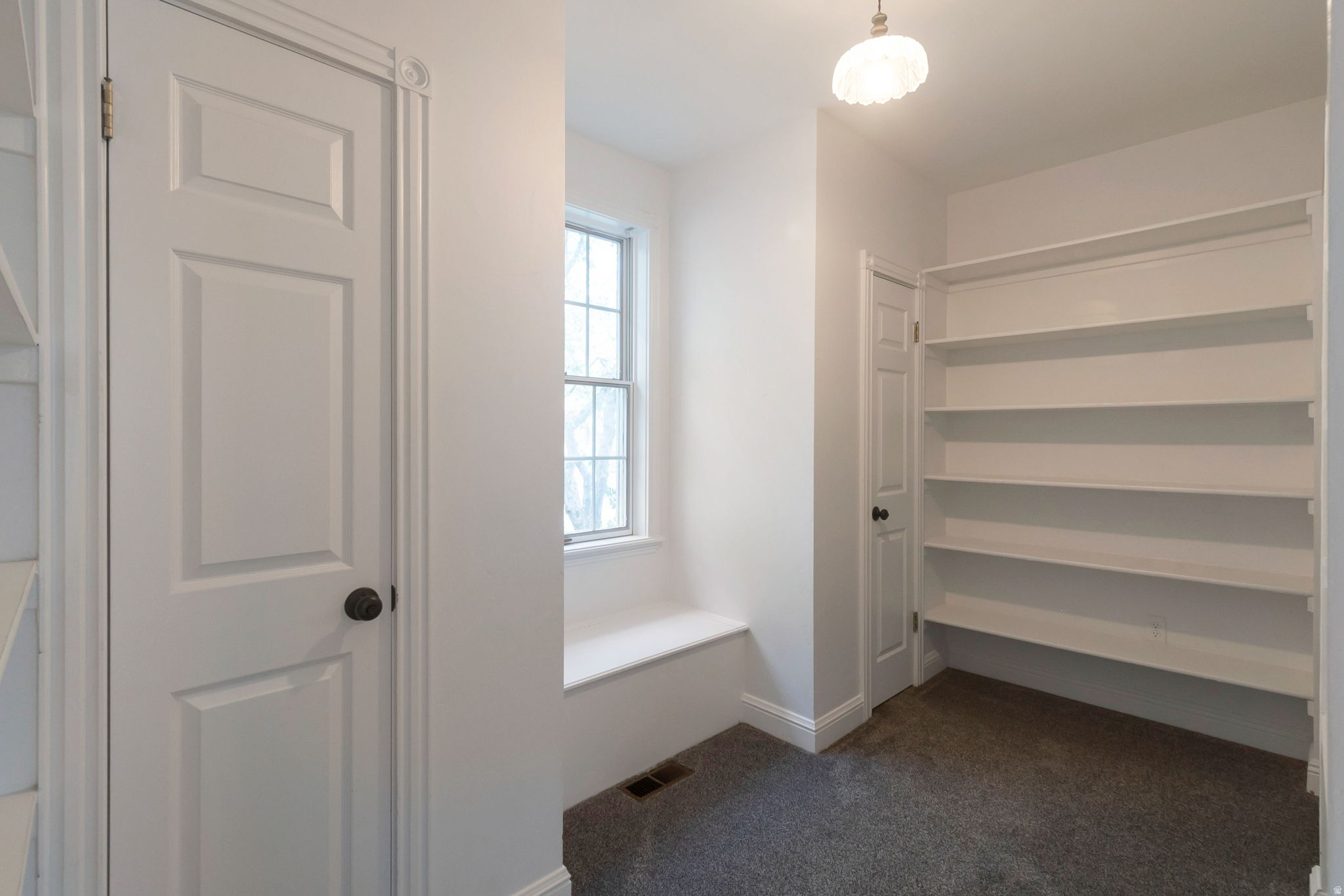 RIVER EDGE - Residential