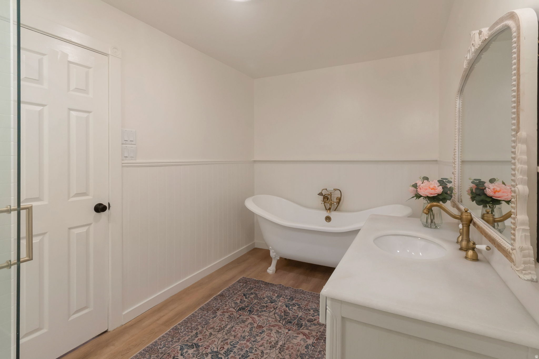 RIVER EDGE - Residential