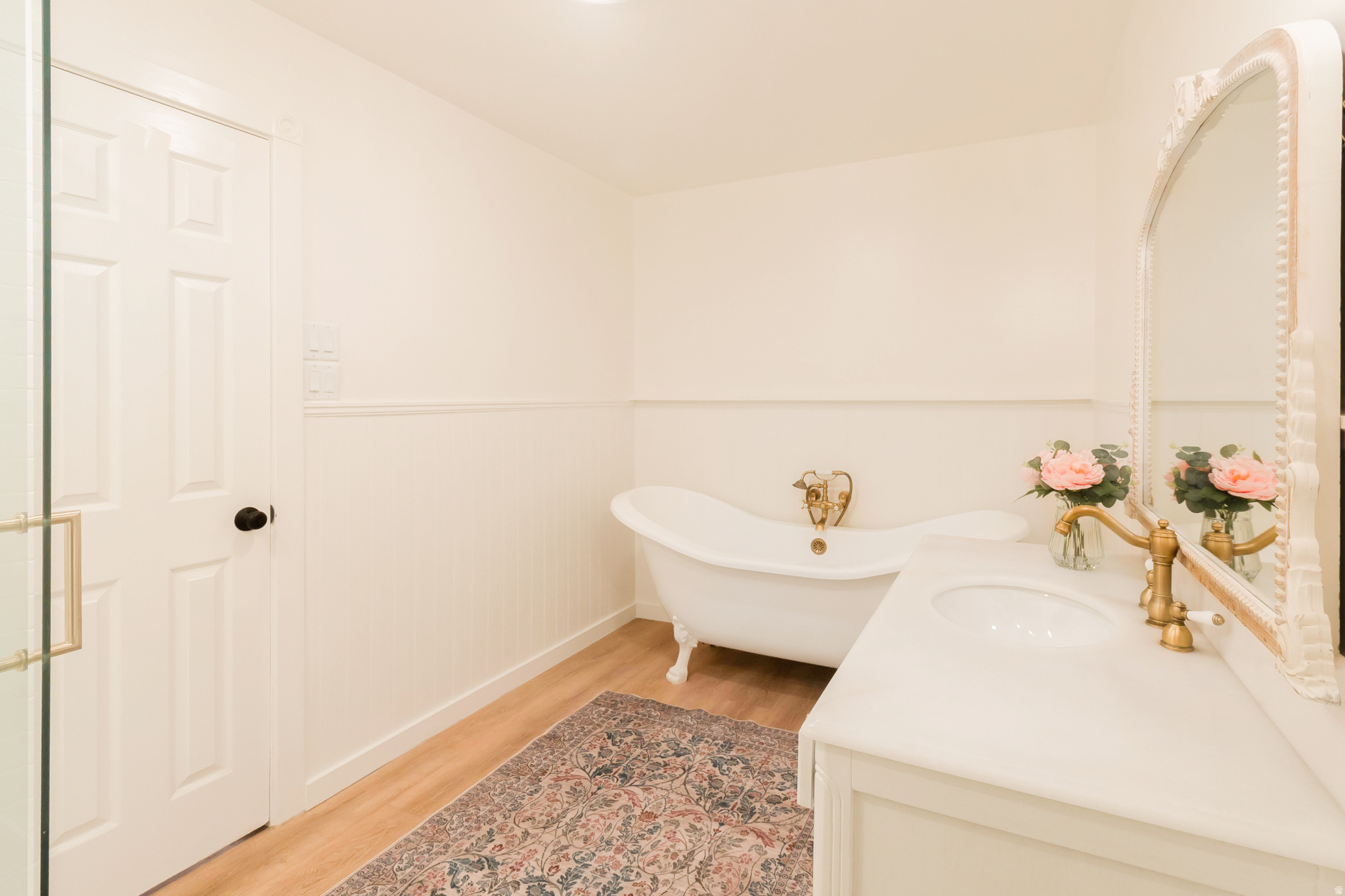 RIVER EDGE - Residential