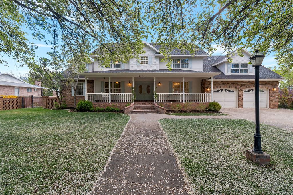 Photo of 952 N 400 E, American Fork, UT 84003 (MLS # 2148264)