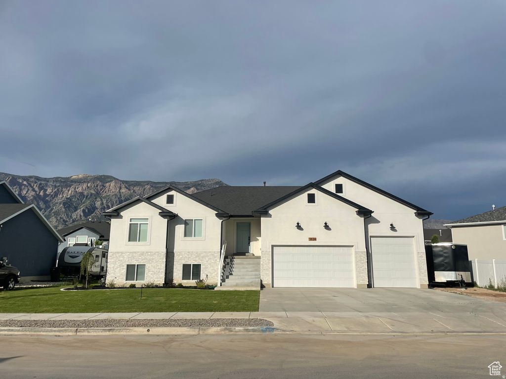 Photo of 3834 N 2550 W, Farr West, UT 84404 (MLS # 2146091)
