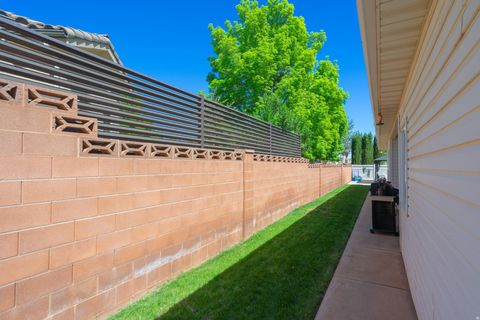 Tiny photo for 3734 W MITCHELL DR, Santa Clara, UT 84765 (MLS # 2147204)