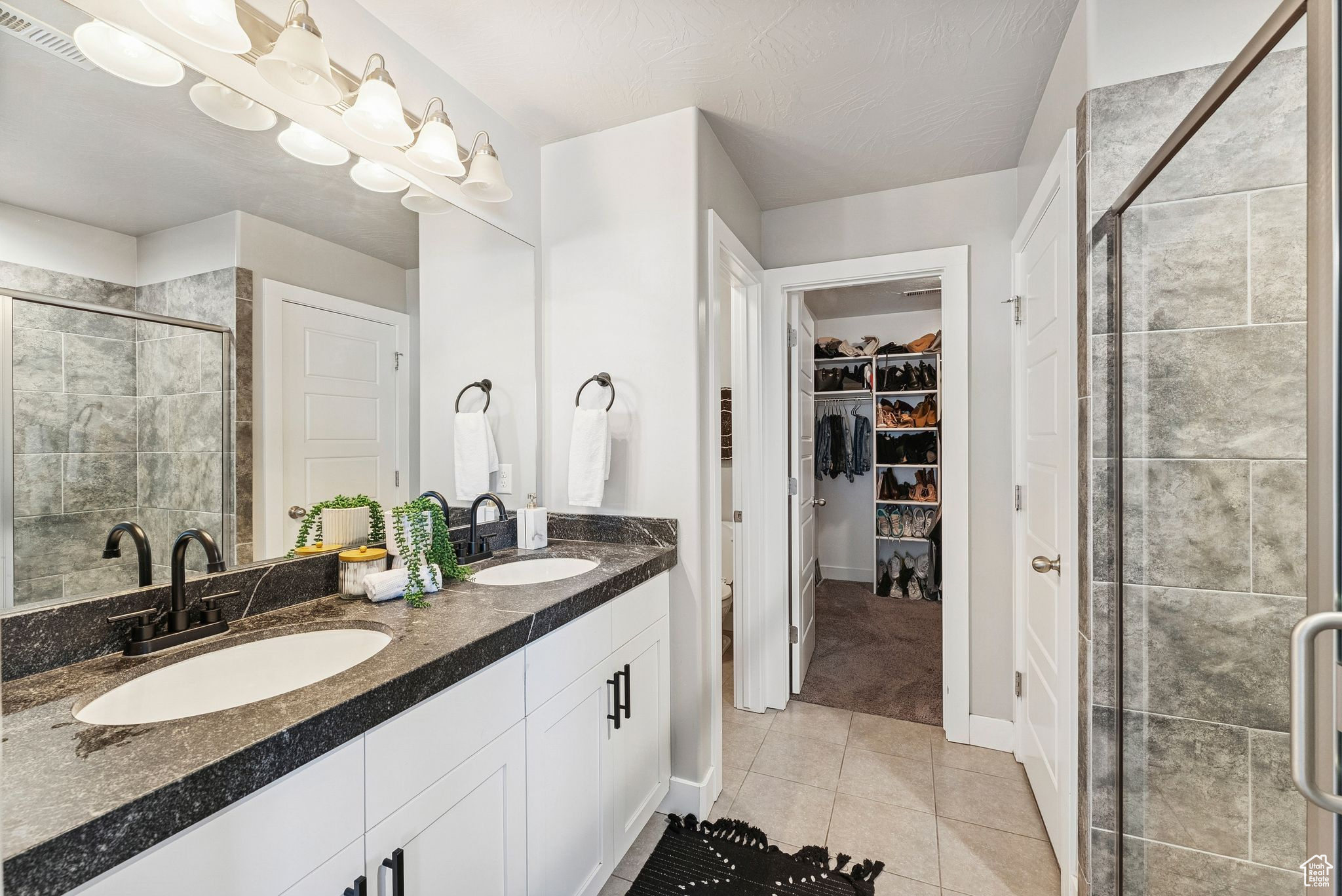 SILVERLAKE - Residential