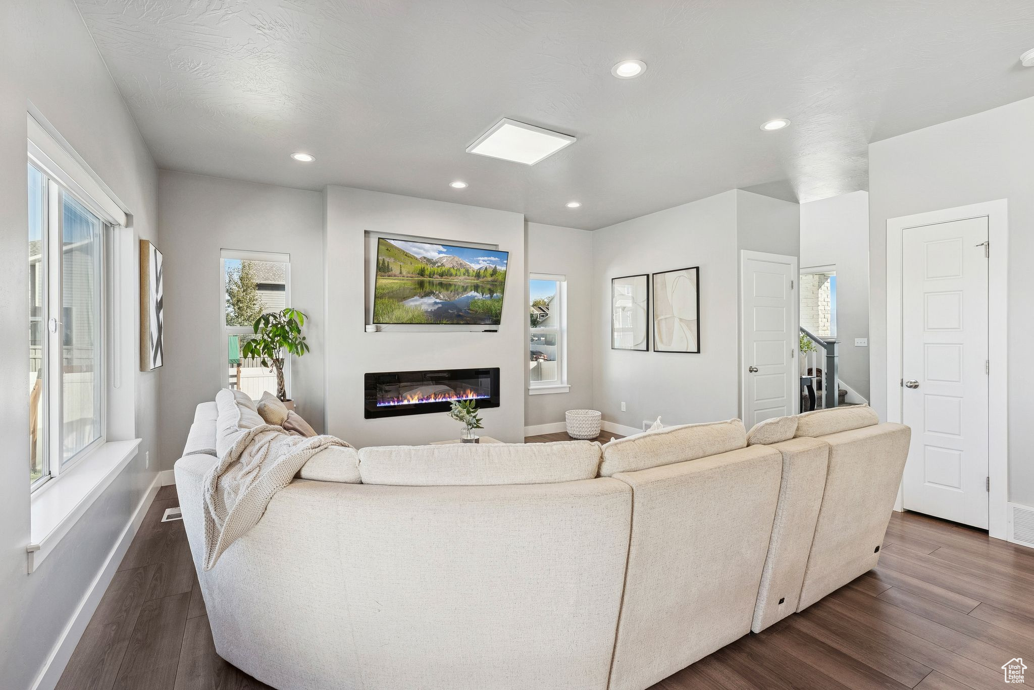 SILVERLAKE - Residential