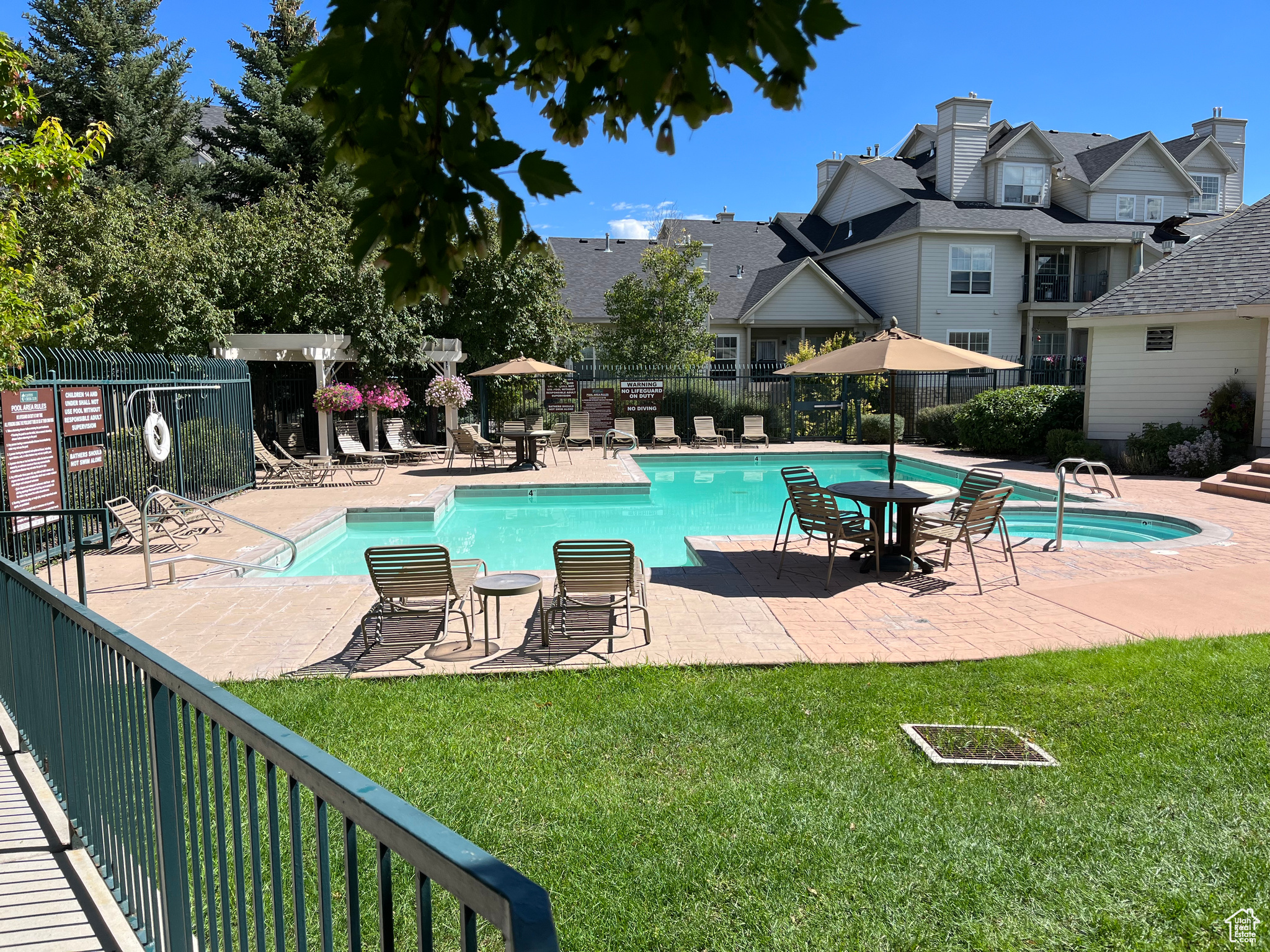 CANYON CREEK CONDO - Residential