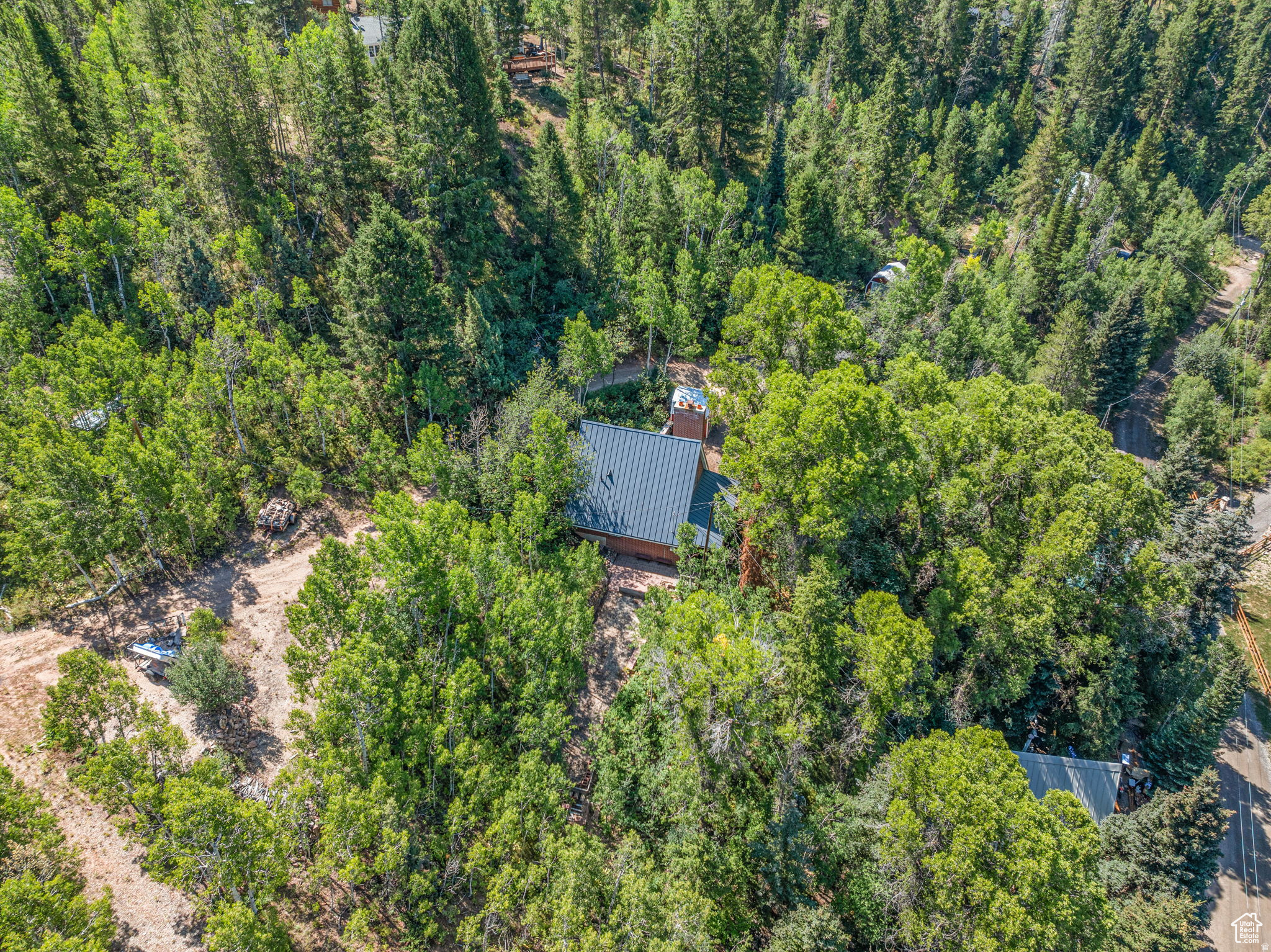 HIDDEN LAKES - Residential