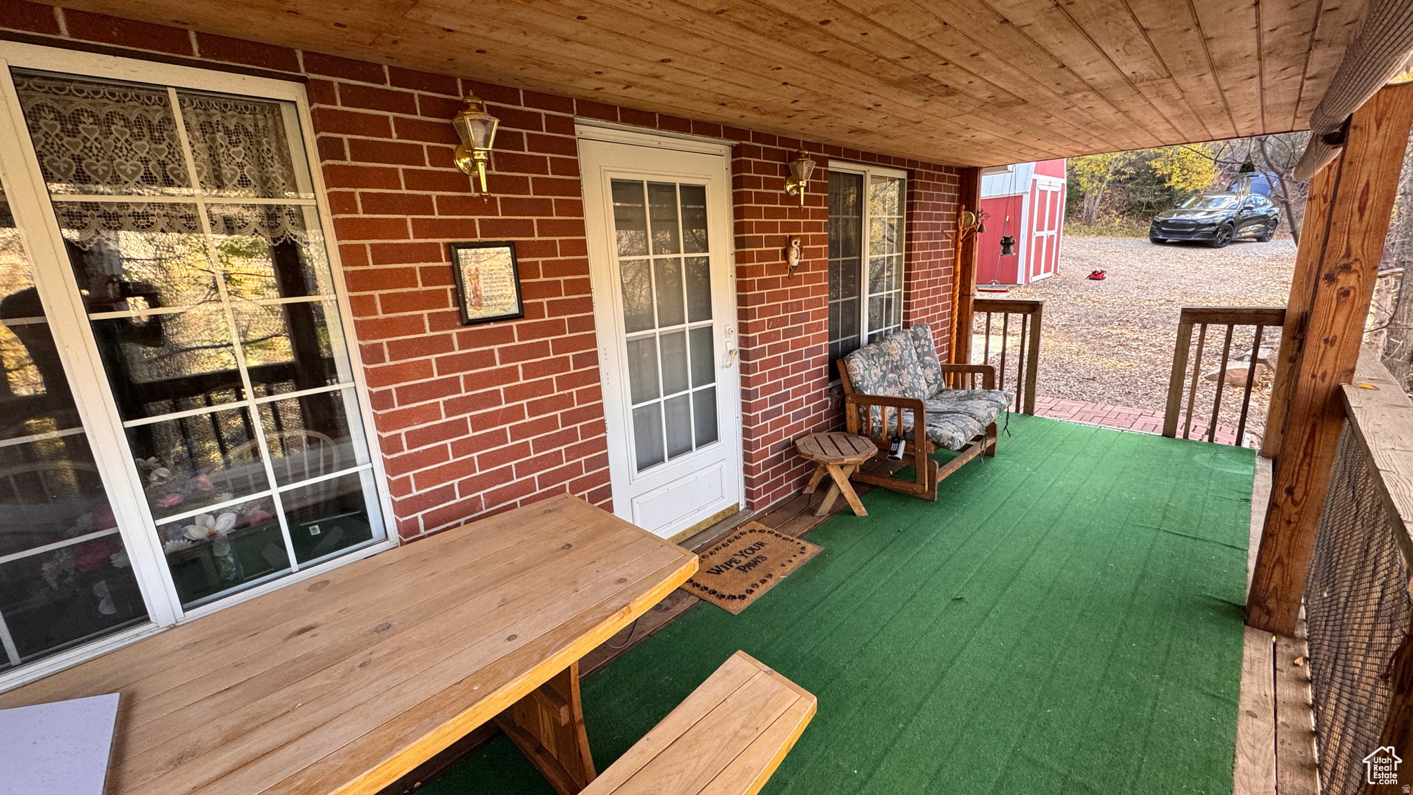 HIDDEN LAKES - Residential