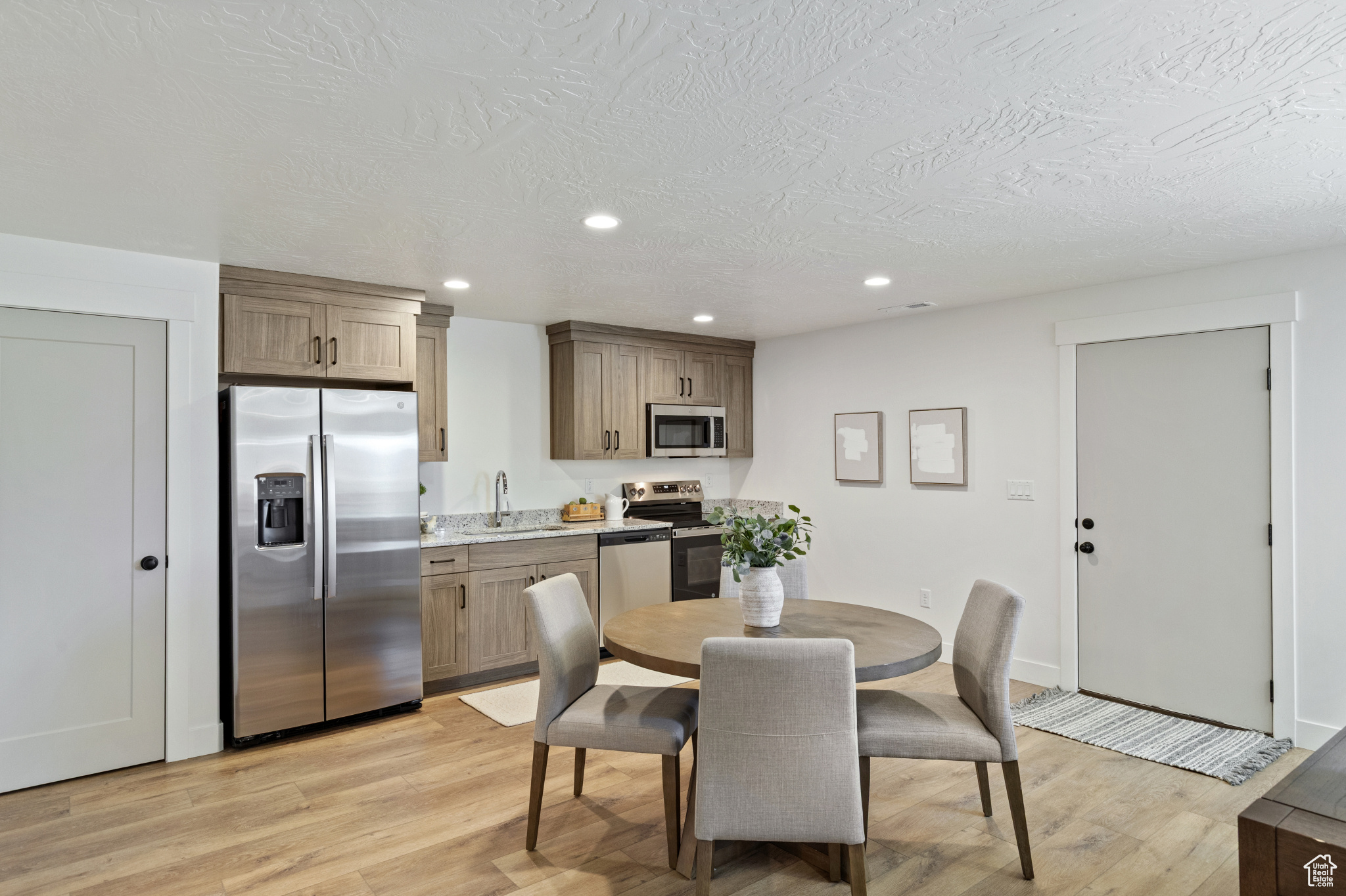 BLACK SAGE - Residential