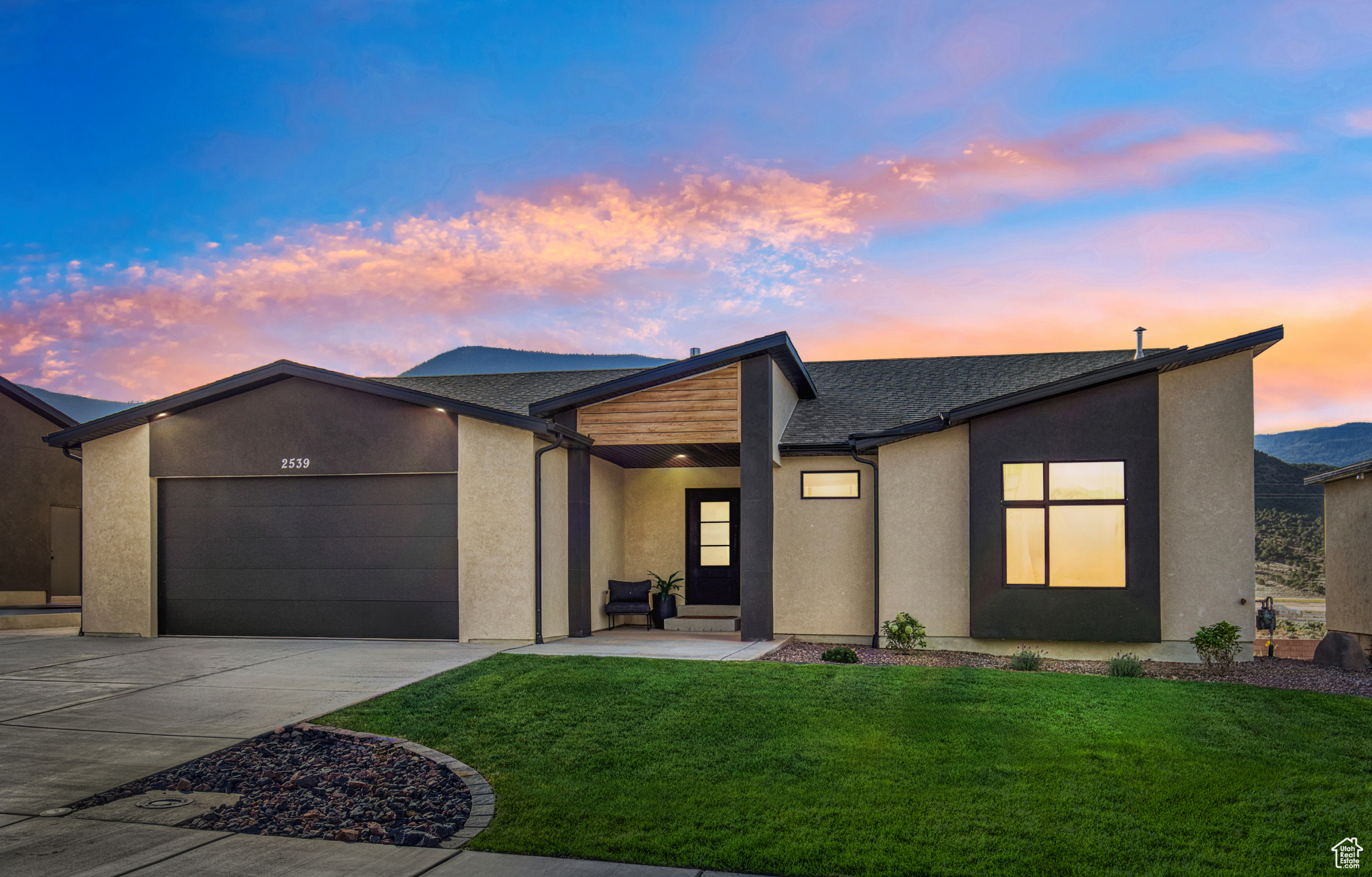 BLACK SAGE - Residential