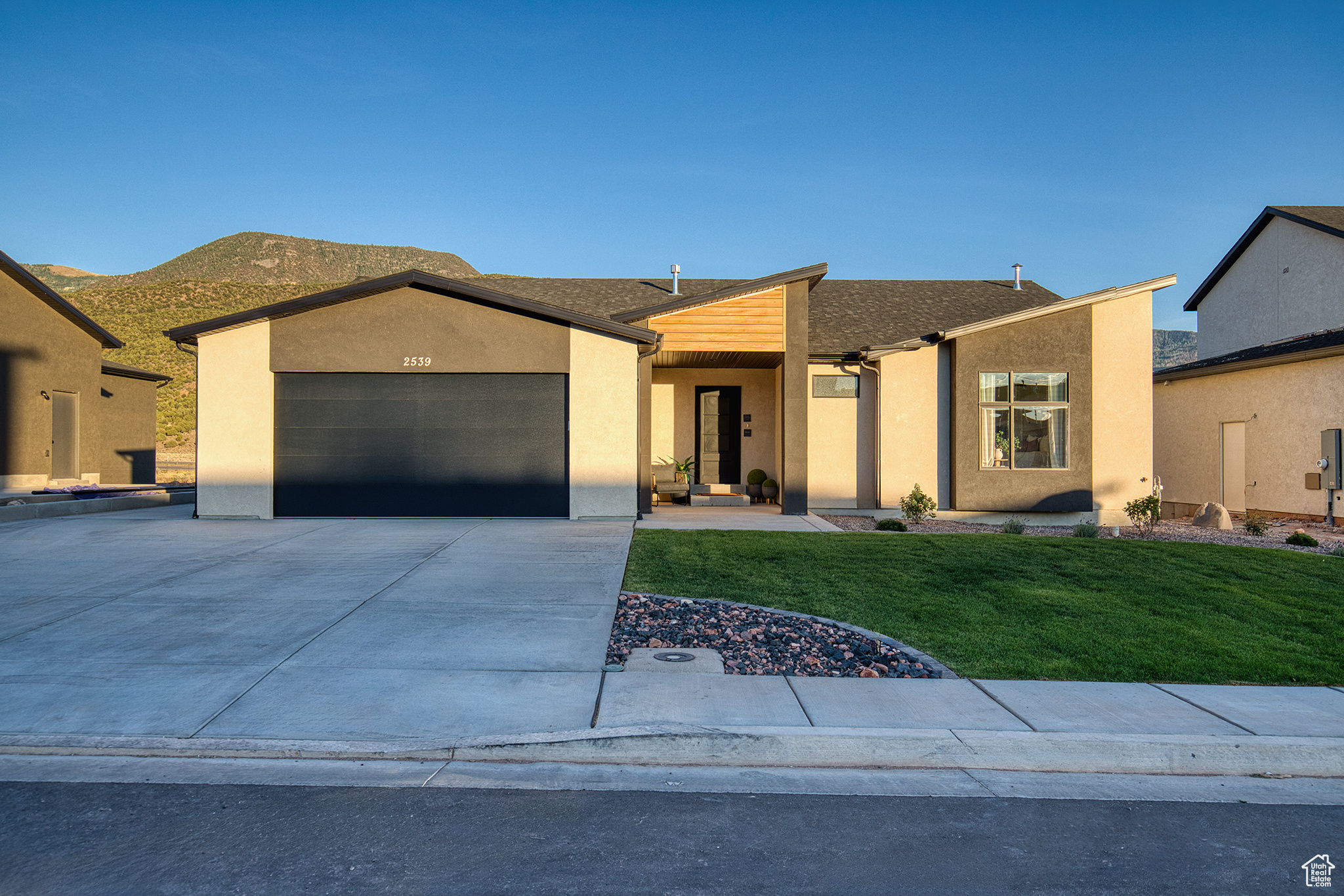 BLACK SAGE - Residential