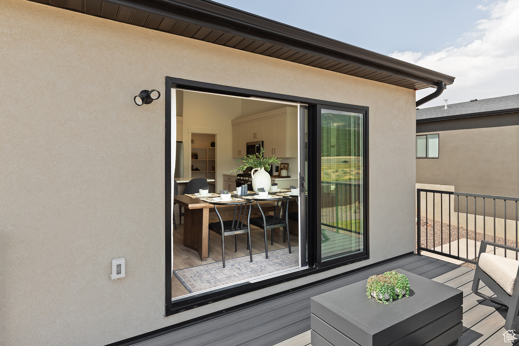 BLACK SAGE - Residential