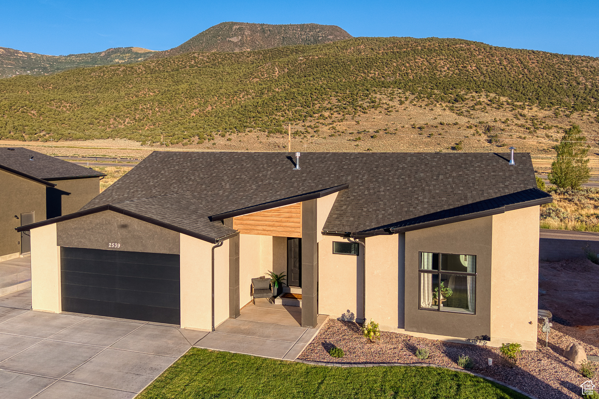 BLACK SAGE - Residential