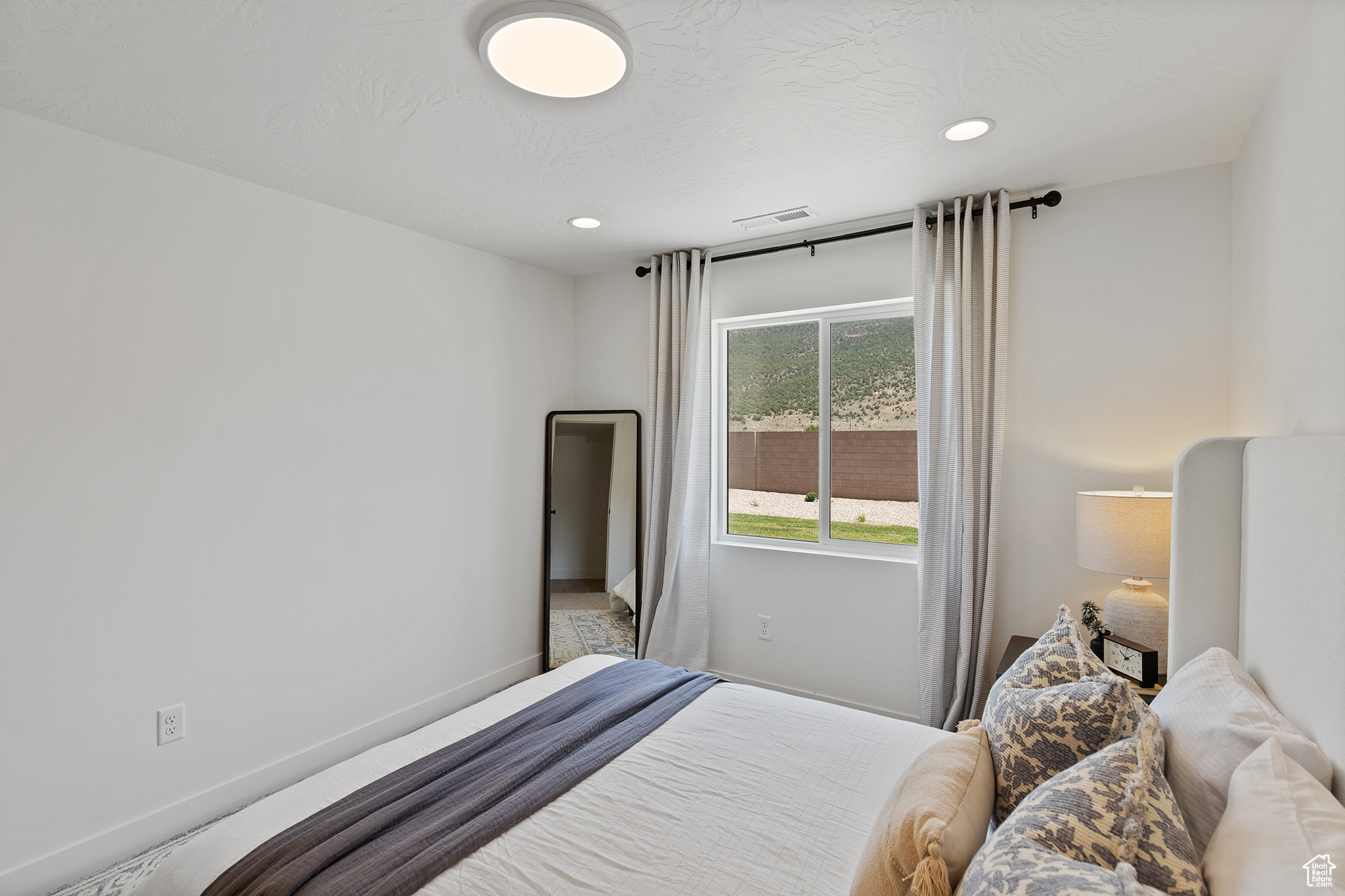 BLACK SAGE - Residential