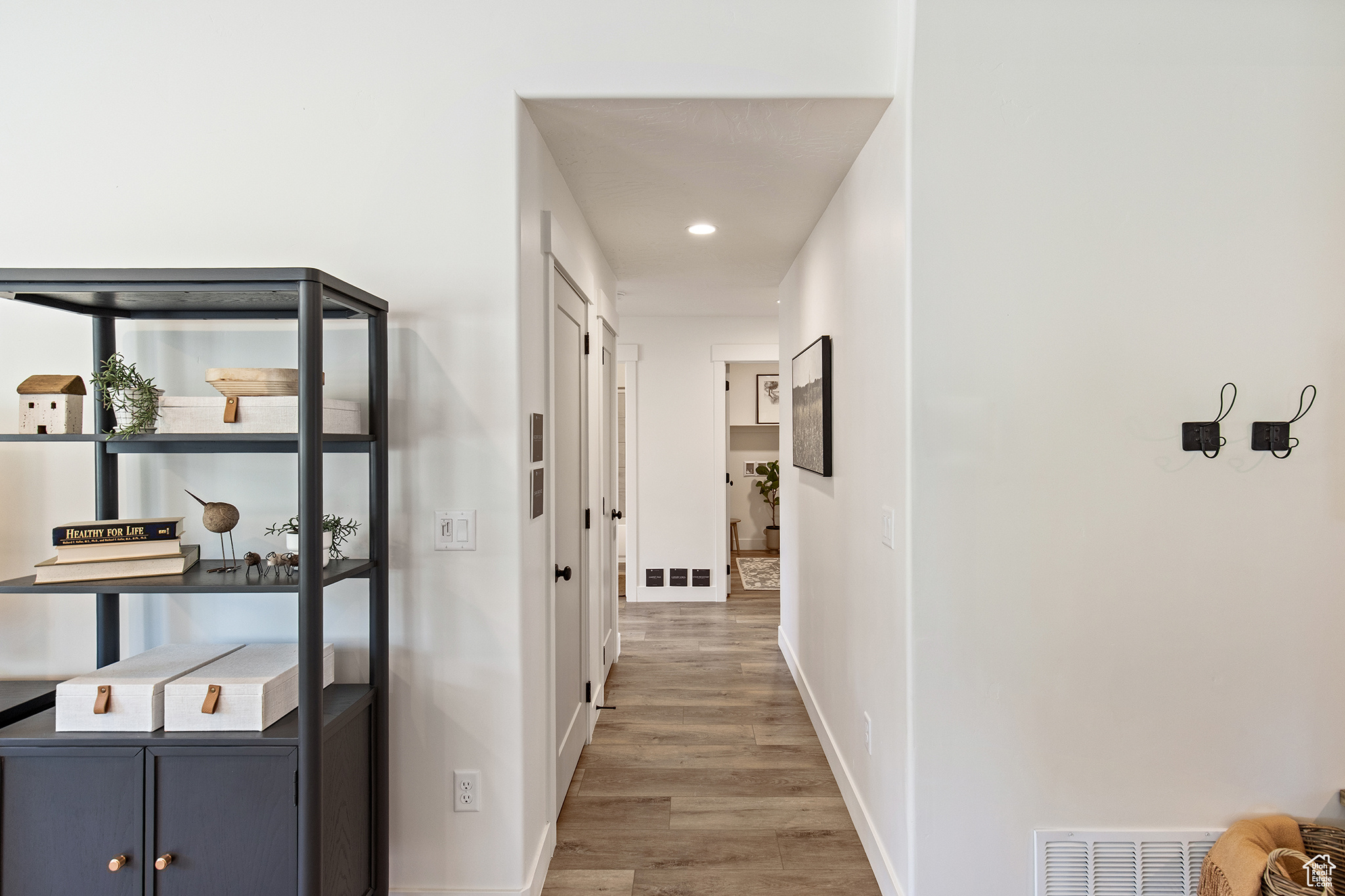 BLACK SAGE - Residential