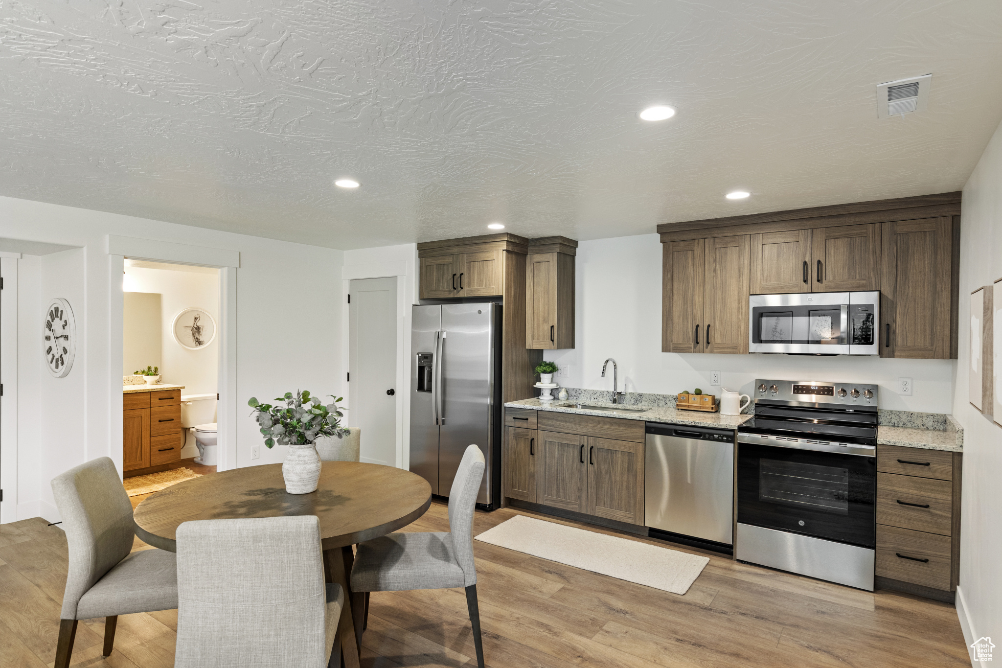 BLACK SAGE - Residential