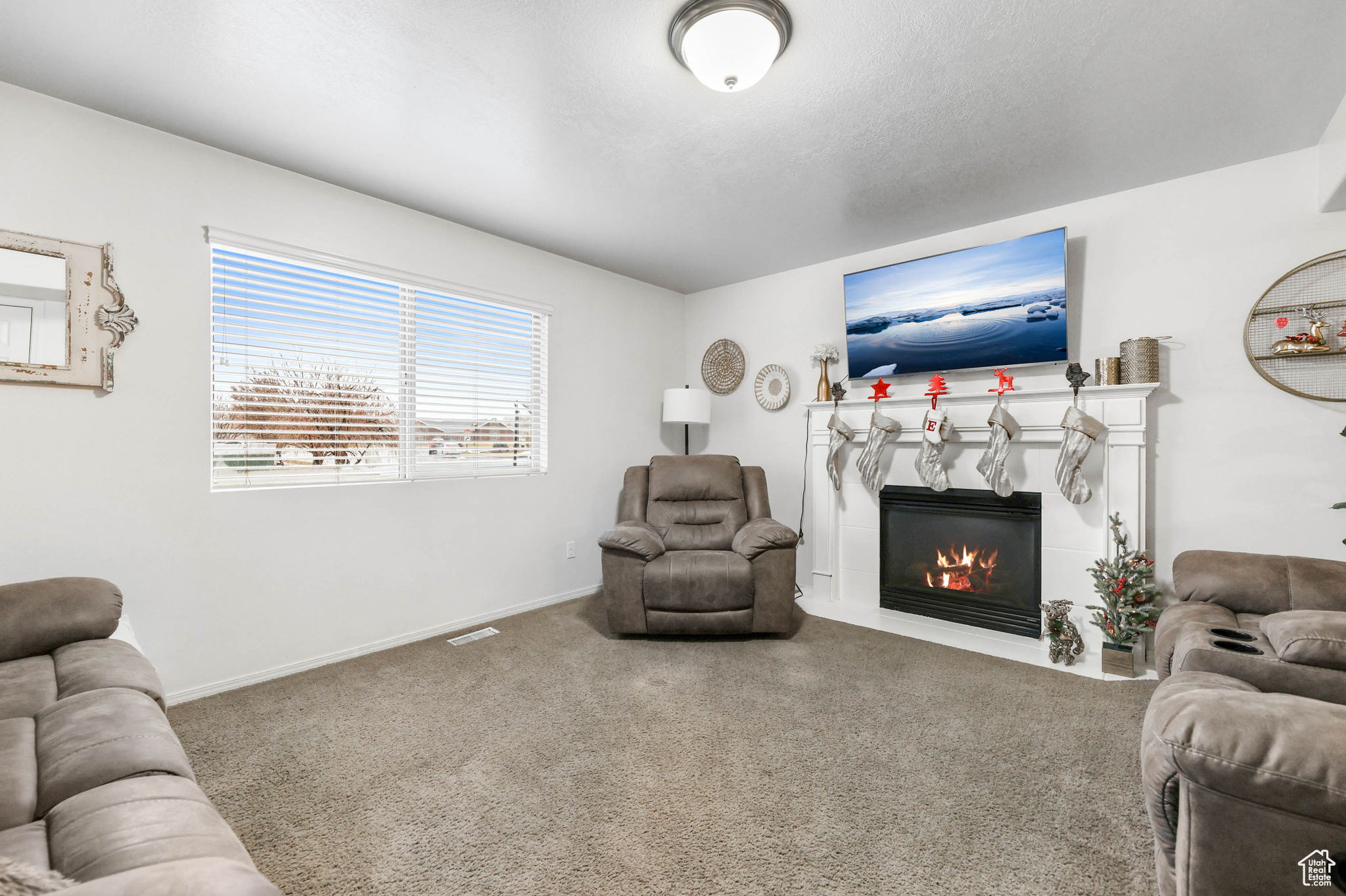 1033 E Wyndom Way, Layton, Utah image 4